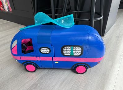 LOL van and Dolls