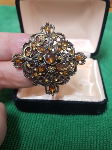 Vintage Brooch