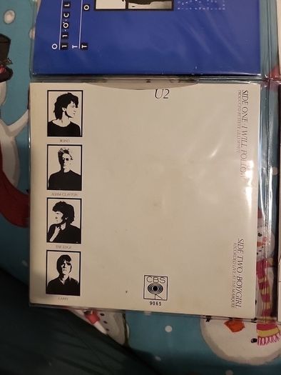 4 U2 Play 7" single set - U2