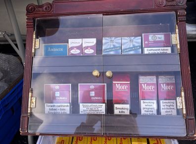Cigarette box display