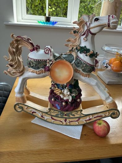 Large Horse Ornament Reduced.