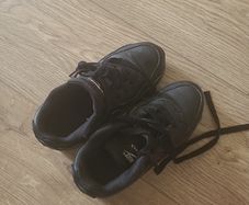Nike Toddler black shoes