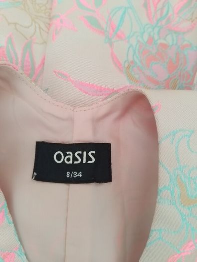 Ladies Dresses 8/10