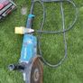 Makita GA9020 9-inch angle grinder Image 2