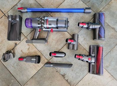 Dyson v11 absolute