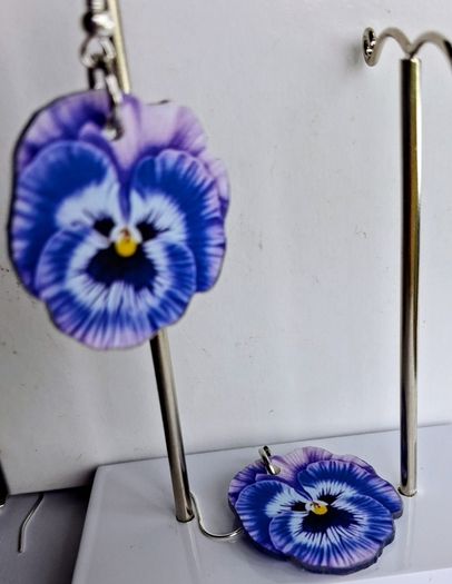 Majestic Lavender Pansy Floral Earrings