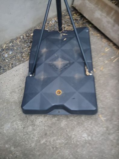 Basket ball hoop