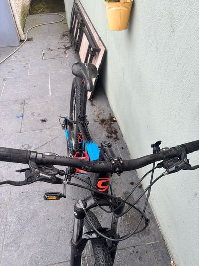 Cannondale Mountain Bike