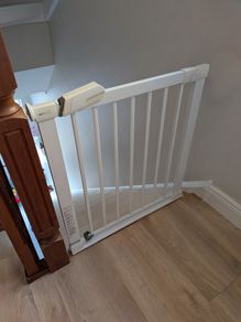 safety 1st stair gate with double lock