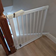 safety 1st stair gate with double lock