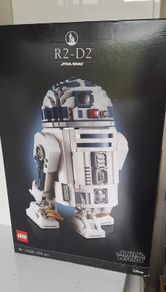 LEGO Star Wars UCS R2D2 75308 - New and Never Opened