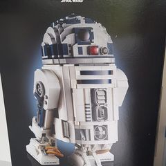 LEGO Star Wars UCS R2D2 75308 - New and Never Opened