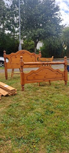 Double bed frame