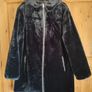 Size L reversible long jacket Image 2
