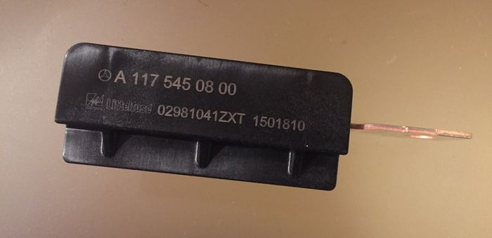 Battery Fuse Terminal (Mercedes)