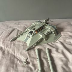 Star Wars figures 2010 Hasbro Luke's Rebel Snow-speeder