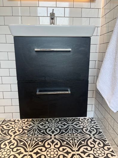 Bathroom vanity
