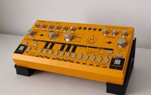Angled Stand for Synths, Launchpads &amp; MIDI Controllers