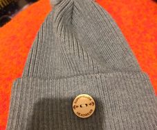 Superyellow grey hat