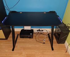 Gaming desk