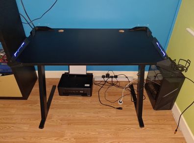 Gaming desk