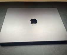 MacBook Pro 14" M5