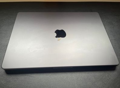 MacBook Pro 14" M5