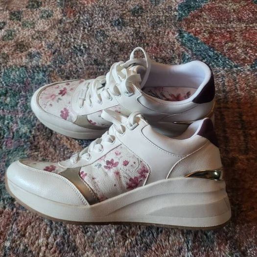 Womens Aldo Trainers Size 9