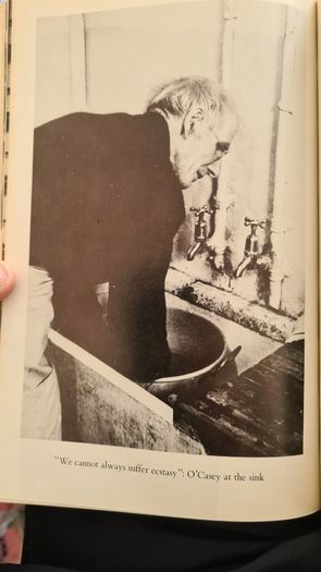 Sean O Casey. By Garry O Connor. Hardback With Dustjacket In Good Condition.
