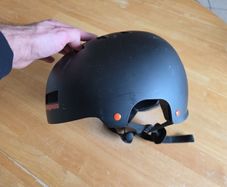 Cycling / skate helmet for adult