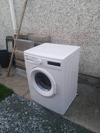 Washing machine.