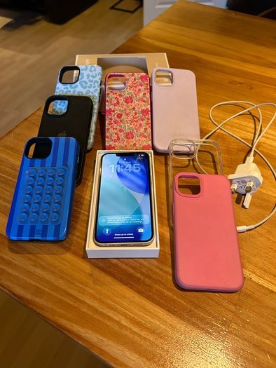 IPHONE 14 bundle