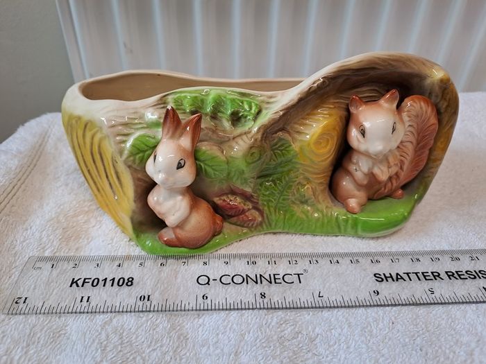 Eastgate Pottery Fauna posy vase