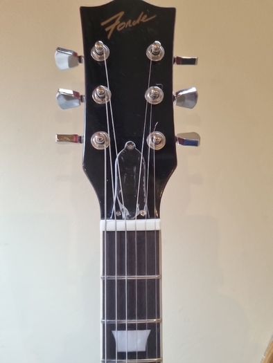 Les Paul Style Electric Guitar