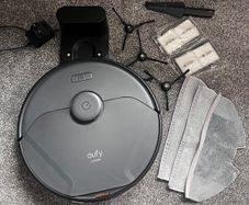 Eufy x8 Pro vacuum and floor cleaner with spare parts