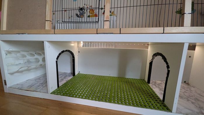 Rabbit hutch