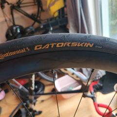 Gatorskin 700x25mm pair