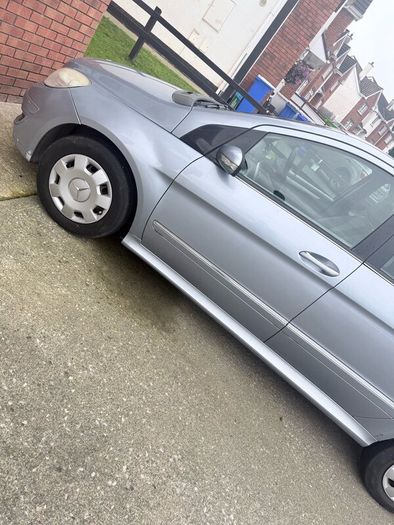 Mercedes w245