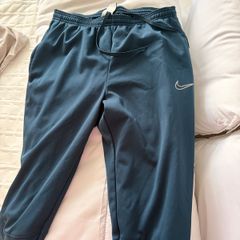 nike tracksuit