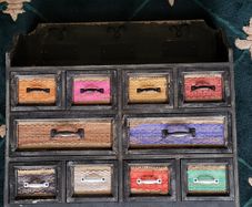 Storage cabinet