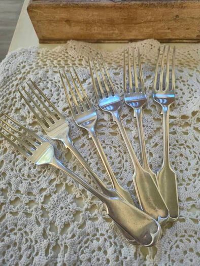 Vintage Plated Pastry Forks