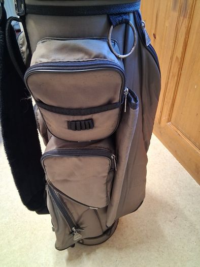 Golf Clubs. Complete Set Of Mens Right Handed Golf Clubs. Collect In Dublin Or Receive Via Post.