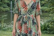 BRAND NEW Ladies Dress: Size 8 (also suit 10/12)