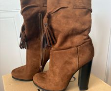 Ladies suede high-heeled boots size Uk4 Eur37