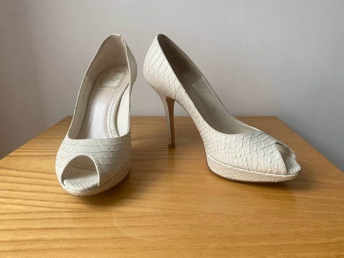 Christian DIOR Beige Python Embossed Nubuck Miss Dior Pumps Size 37 (4,5 UK)