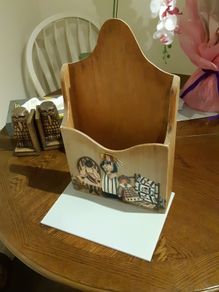 Magazine holder vintage