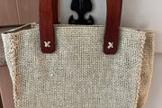 Hessian Bag With Wooden Handles