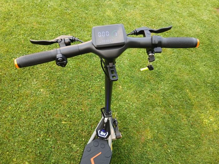 Brand New KuKirin A1 Electric Scooter  800W 45 kmh 45 km Range Brand new,delivery available, 6monnth warranty