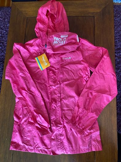 Rain gear bottoms navy Medium , jacket small medium ,