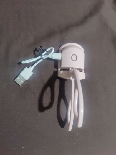 electric eyelashes curler